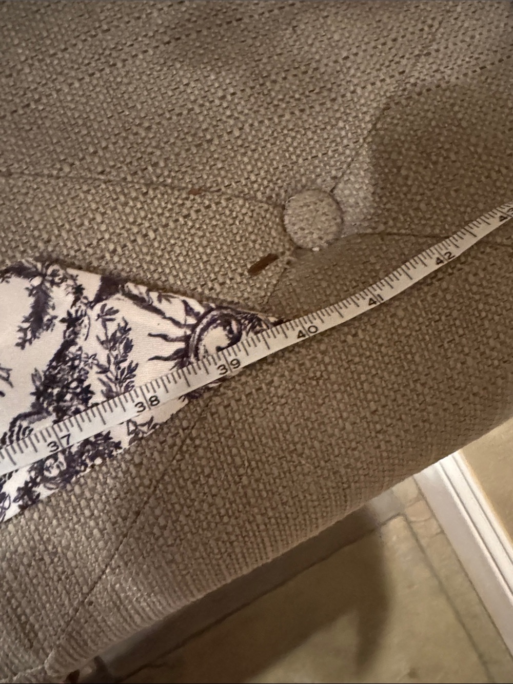 NEW Dior 100% Silk Twillie Scarf Tie - Picture 7 of 7